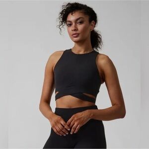 NWT Athleta Black Conscious Cut Out Crop